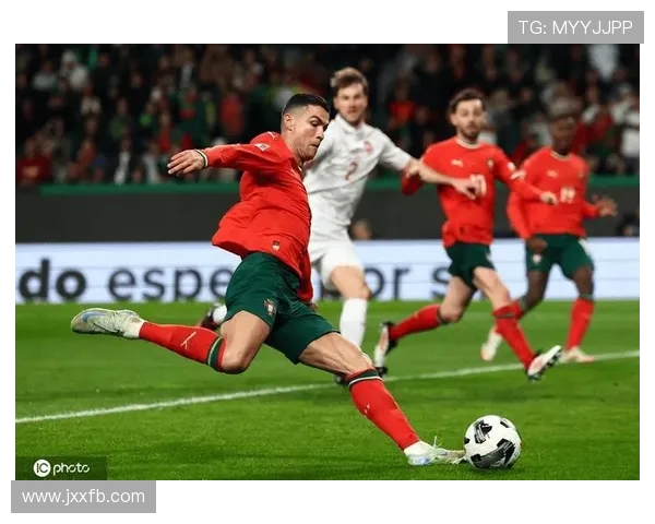 C罗率队冲里程碑B费领衔葡萄牙迎战爱尔兰